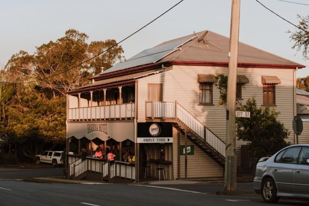 Yandina Hotel 외부 사진